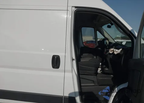 2021 Ram Promaster 2500 2500 High from USA, damaged, VIN 3C6LRVDG1ME523913